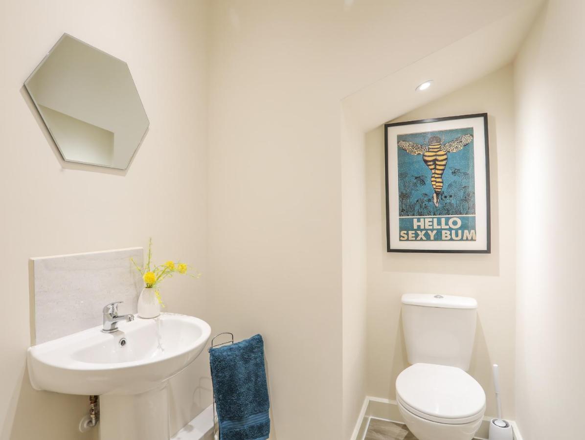 Swn Y Nant Villa Holyhead Bagian luar foto