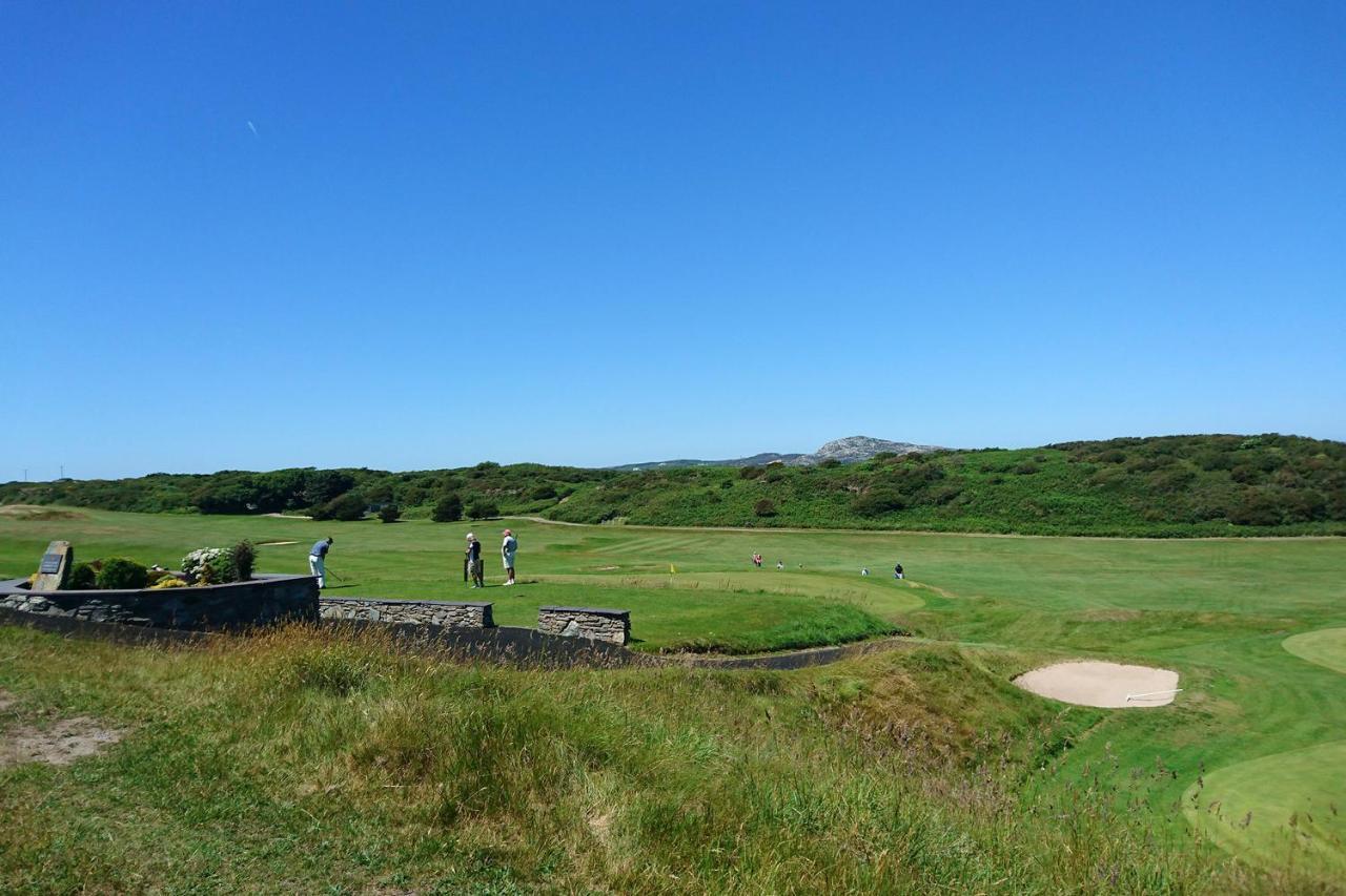 Swn Y Nant Villa Holyhead Bagian luar foto