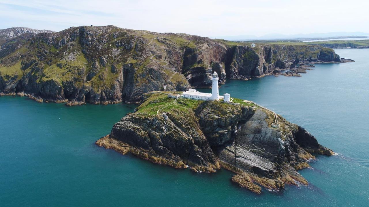 Swn Y Nant Villa Holyhead Bagian luar foto